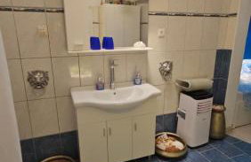 Home & Gardens 2-bed Villa in Sevasti, Katerini - Photo 25