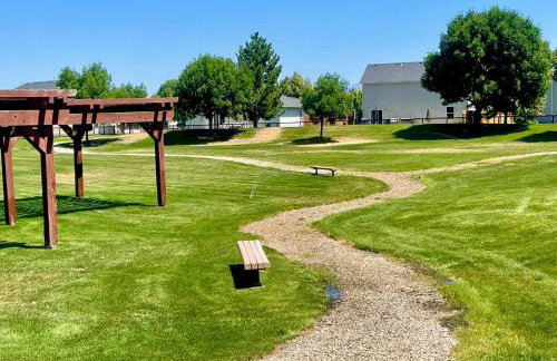 Pet Friendly Stay Sleeps 9 Pool Workspace - Foto 9