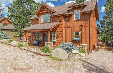 Cabin~Views~Heart of Town~W&D~Fireplace~Kitchen - Foto 47