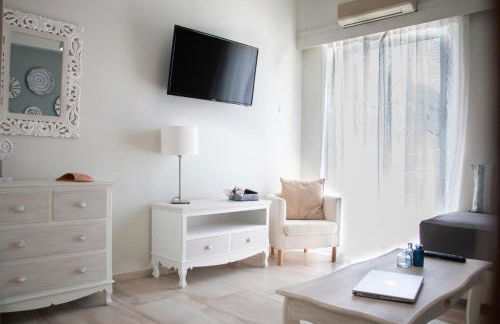 Helen Hotel - Photo 50