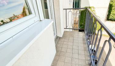 7Seas Ctiy-Apartment Saarbrücken l NETFLIX l Balkon l 24-7 Check-In - Foto 2