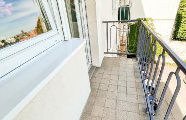 7Seas Ctiy-Apartment Saarbrücken l NETFLIX l Balkon l 24-7 Check-In - Foto 2