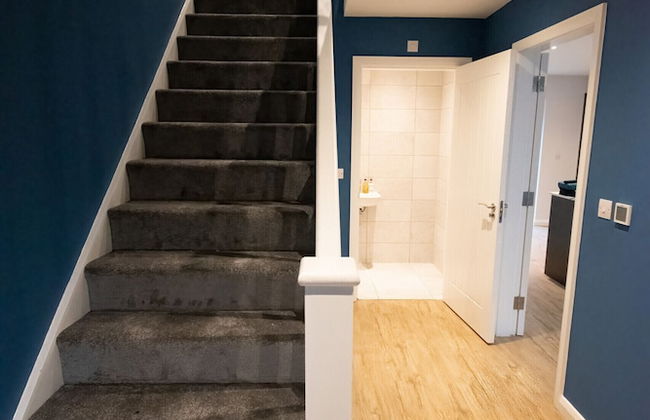 Moseley Gardens - Photo 3