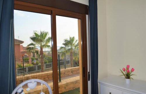 Apartamento con hermoso jardín y AC - Foto 59