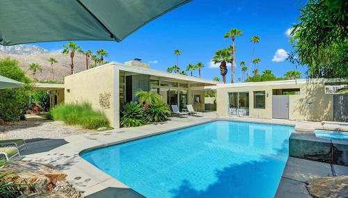 Retro Rendezvous Pool and Spa MidCentury Modern Home - Foto 3