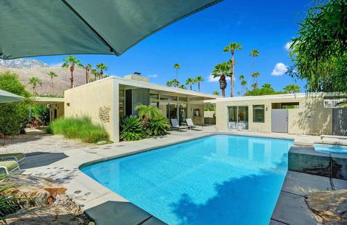 Retro Rendezvous Pool and Spa MidCentury Modern Home - Foto 3