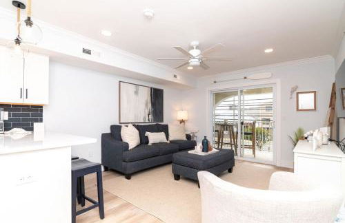 NEW 3BR-3BA Beach Block with Parking - Photo 1
