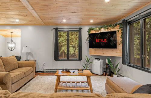 Lazy Bear Retreat Outdoor Oasis Hot Tub etc - Foto 13