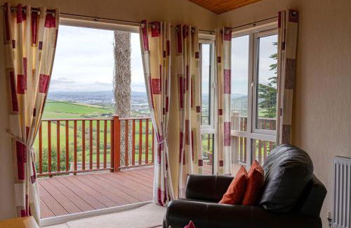 Finest Retreats - Whitsand Bay Lodge - Photo 7