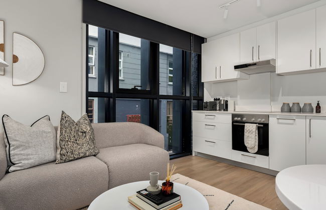 The Tokyo 003 - Photo 10