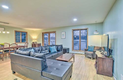 Honeoye Lake House with Community Amenities! - Foto 2