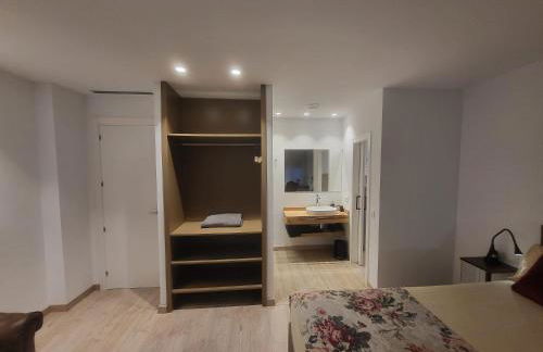 Piso céntrico de 3 habitaciones con terraza y vistas - Foto 19