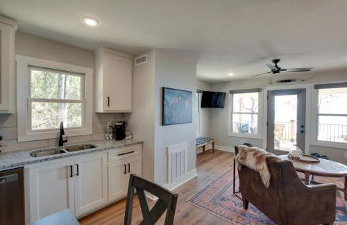 Gorgeous Cabin Great for Groups or Families with Jacuzzi, Fire Pit and Views in Alabama - Foto 19