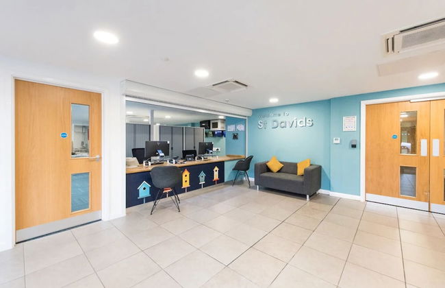 Student Only St David's - Photo 2