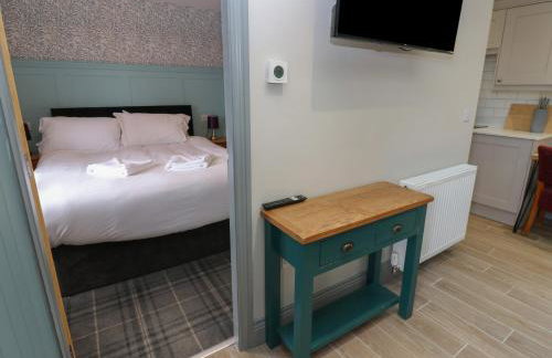 Courtyard Cottage Number 9 - Photo 8