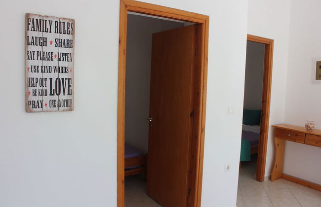 Aaron Studios Apartments - Photo 14