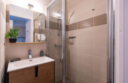 Le Murmure du Palmier * Mer à 2 min * Parking Privé * Terrasse - Foto 24