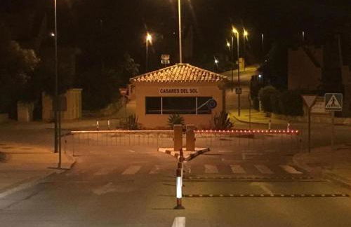CASARES appart 2 ch dans parc tropical avec vue sur mer, montagne et piscine - Photo 23