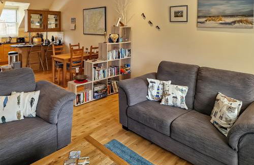 Bird's Eye View - Photo 1