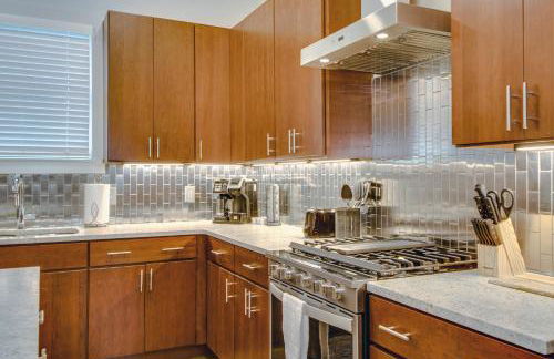 Modern Duplex - 1 mile from Robust Nightlife - Foto 13