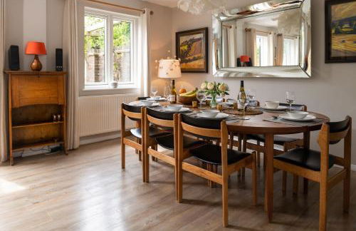 Lewes Heights is a spacious modern luxury home with stunning views - Foto 24