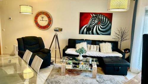 Apartamento de lujo con 2 dormitorios en Benidorm - Photo 2