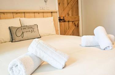 Hay's Wood Retreat - Holiday Lodges - Foto 12