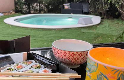 Calme et Intimité proche Avignon Piscine options au choix privée ou partagée de juin à octobre - Foto 16