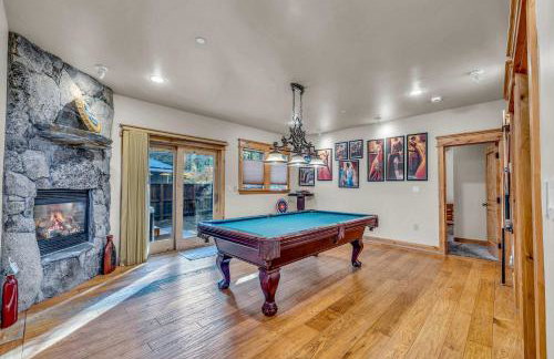 Tahoe Island Retreat Hot Tub & Game Room - Foto 3