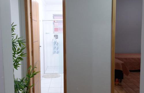 Cond Renata IV - Apto 02 dorm - 150mts Praia com Wi-fi 500Gb gratuito - Foto 35