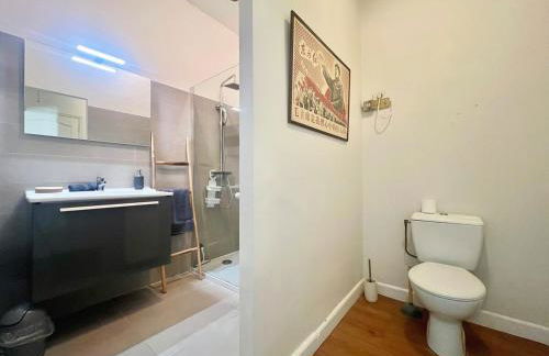 Bourgeois House - 16 personnes, Piscine, 6 chambres, 8 lits, 4 SDB, Centre-ville, CLIM - Foto 55