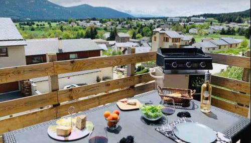 Charmant duplex, 110m2, 7 minutes des pistes, 8 couchages, belle vue sur les montagnes, cheminée - Foto 3