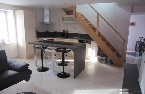 RÉF 322 - LOCMIQUELIC Maisonnette de pêcheur avec terrasse - Photo 5