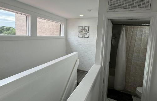 2BD - 1 Dallas l FIFA READY l 5 Min from Love Field - Foto 13