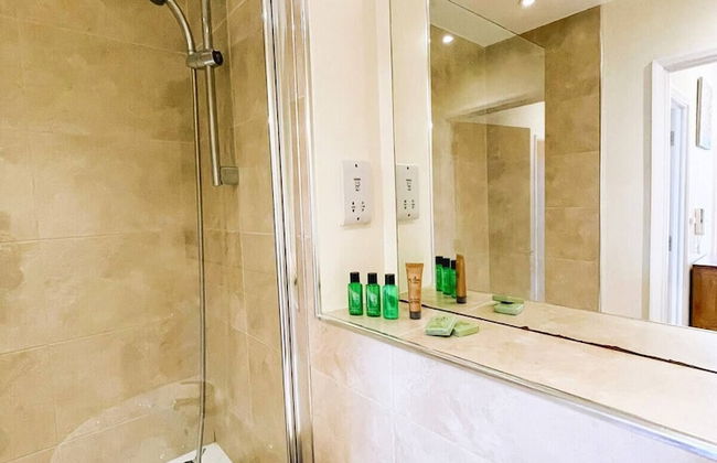 Golden Heights 7 - Photo 15