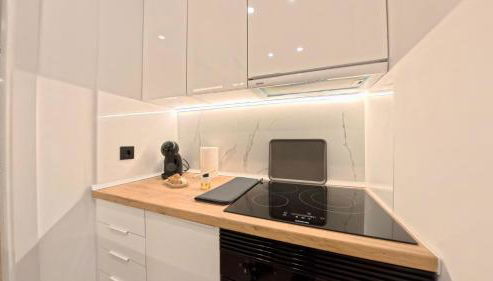 Style and Comfort in Latina, Home for 4 - Foto 4, stove