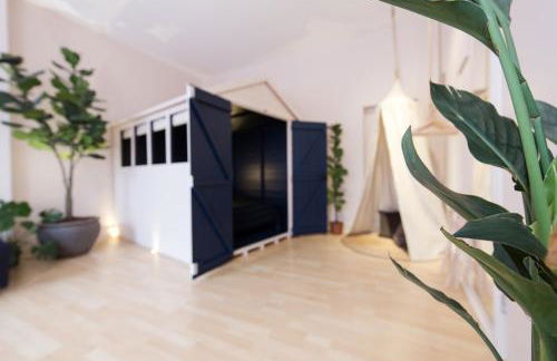 Shoreditch Loft w 100inch Cinema, Premium Mattress & Hammock, by the Design Traveller - Foto 30