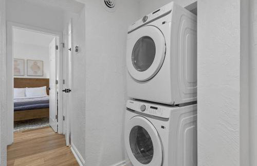 Lawrenceville Central !4 Quiet and Stylish One Bedroom Apartment with Free Street Parking - Foto 9