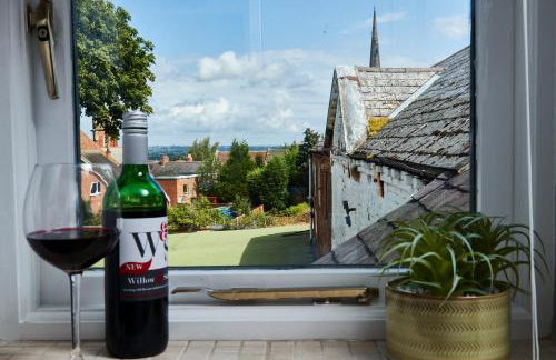 Delven House- Serviced Apartments - Photo 29