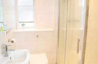 Seaview Apartments - 28-29 Marine Parade, Harwich - Perfect for business & long term stays - Foto 72