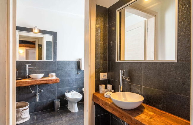 Beautiful Apartment in Sestino With Garden - Photo 38