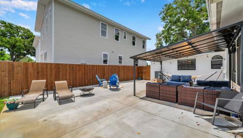 Close to downtown& beach- pool, porch, fenced yard - Foto 4