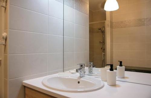 Apt. neuf à 50m du port - Parking privé, ascenseur - Foto 4