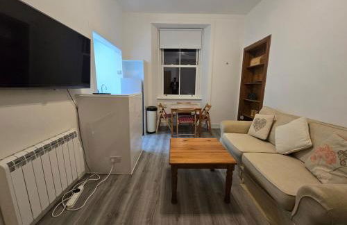 Comfy Semi-Central Stay near Entertainment Park - Foto 17