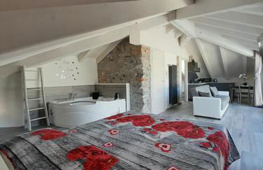 White suite - Jacuzzi, Swimming pool & Lake view - Foto 3