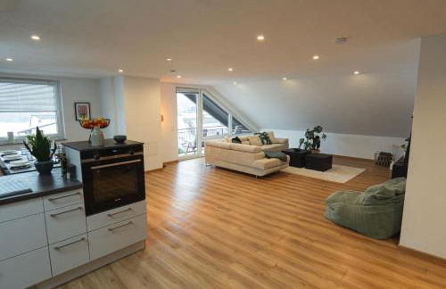 MaMa-Apartments - Netflix, Balkon, Kaffee & Tee, WIFI, Waschmaschine, familienfreundlich, kostenloser Parkplatz - 125 qm - Foto 21