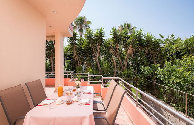 Steps to the Beach Spacious Home-Parking - Foto 36