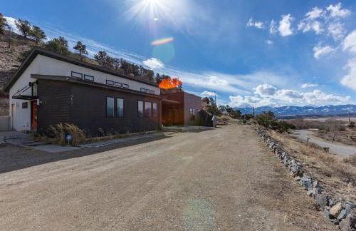 Mid-Century Modern Escape hikingbiking nearby! - Foto 29