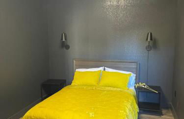 City Loft Escape with River Views! By Hollyhock - Foto 13