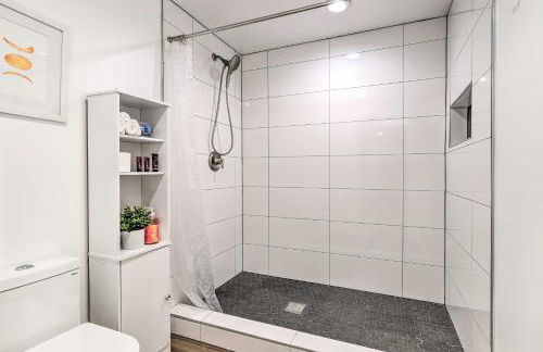 Updated Landover Apartment - WFH Friendly! - Foto 23